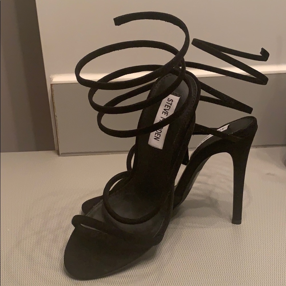 Steve Madden pumps